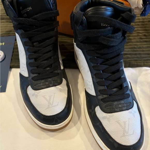 Louis Vuitton Rivoli high top sneakers 4.5=8 in womens - Picture 3 of 13